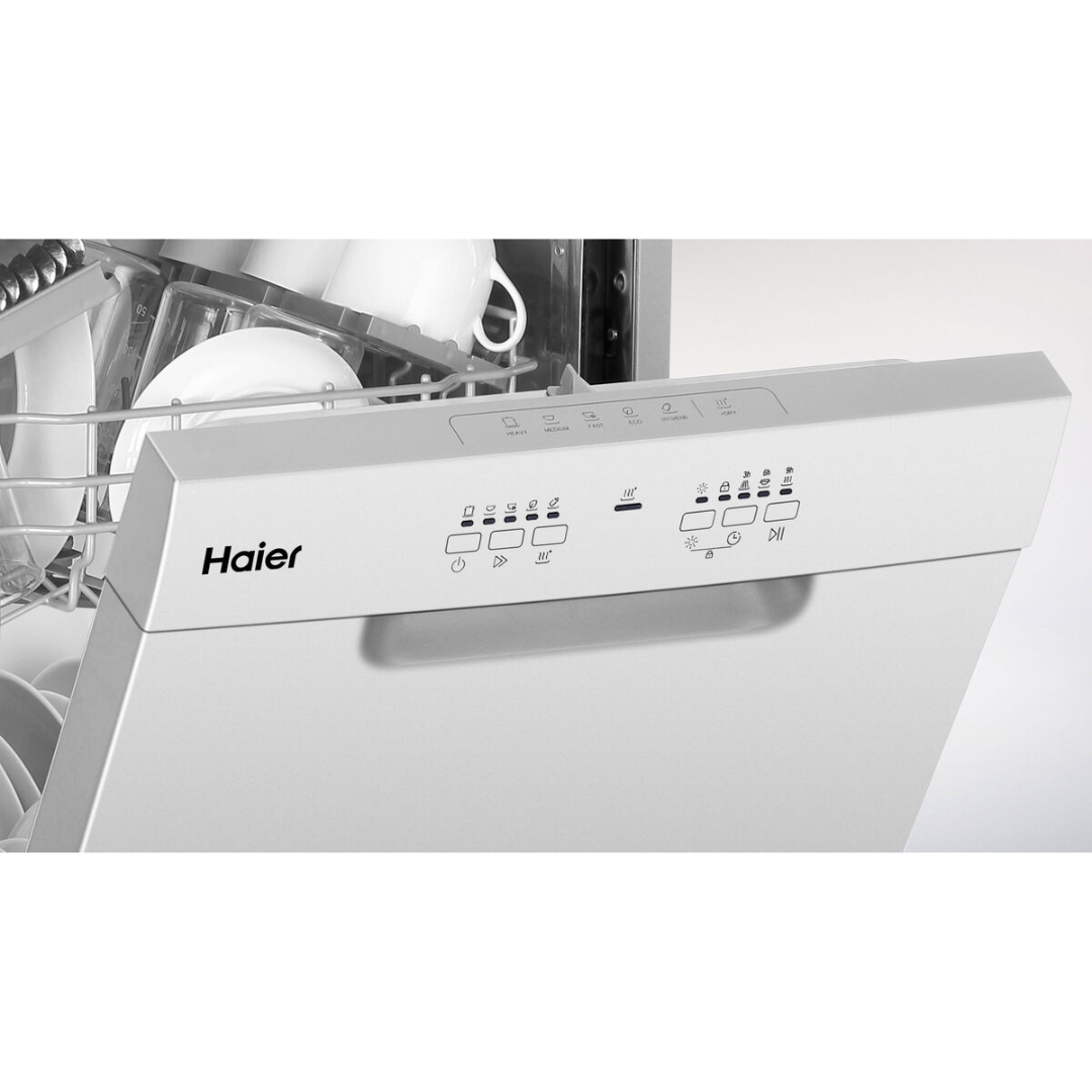 Haier 45cm Compact Freestanding Dishwasher with 10 Place Setting image_9